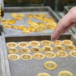 altinin grami haftanin ilk gunune dususle basladi iste altinda haftanin ilk rakami 11 agustos 2025 4TNSWxvY