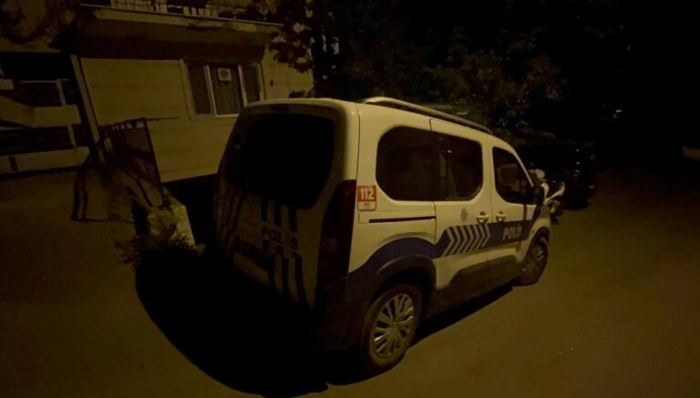 bursada amca dehseti yegenini erkek arkadasiyla yakalayip bicakladi W9B8wmlB