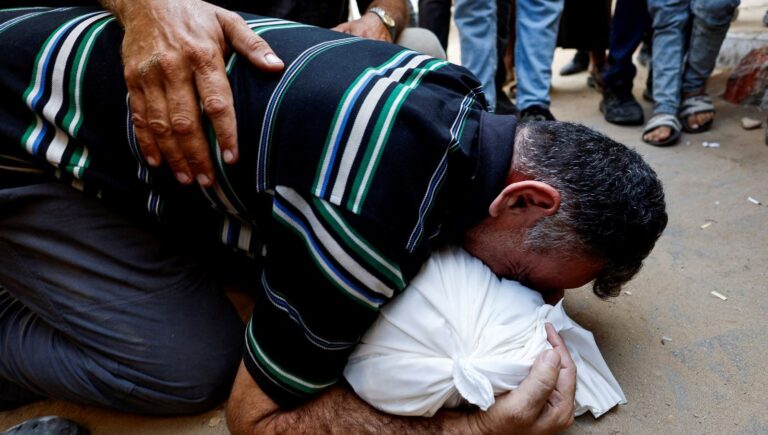 gazzede son durum 115i cocuk 289 kisi acliktan oldu APiwW9Qg