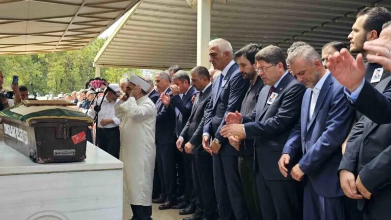 zonguldakta zeki tosun son yolculuguna ugurlandi d1LVyxhC