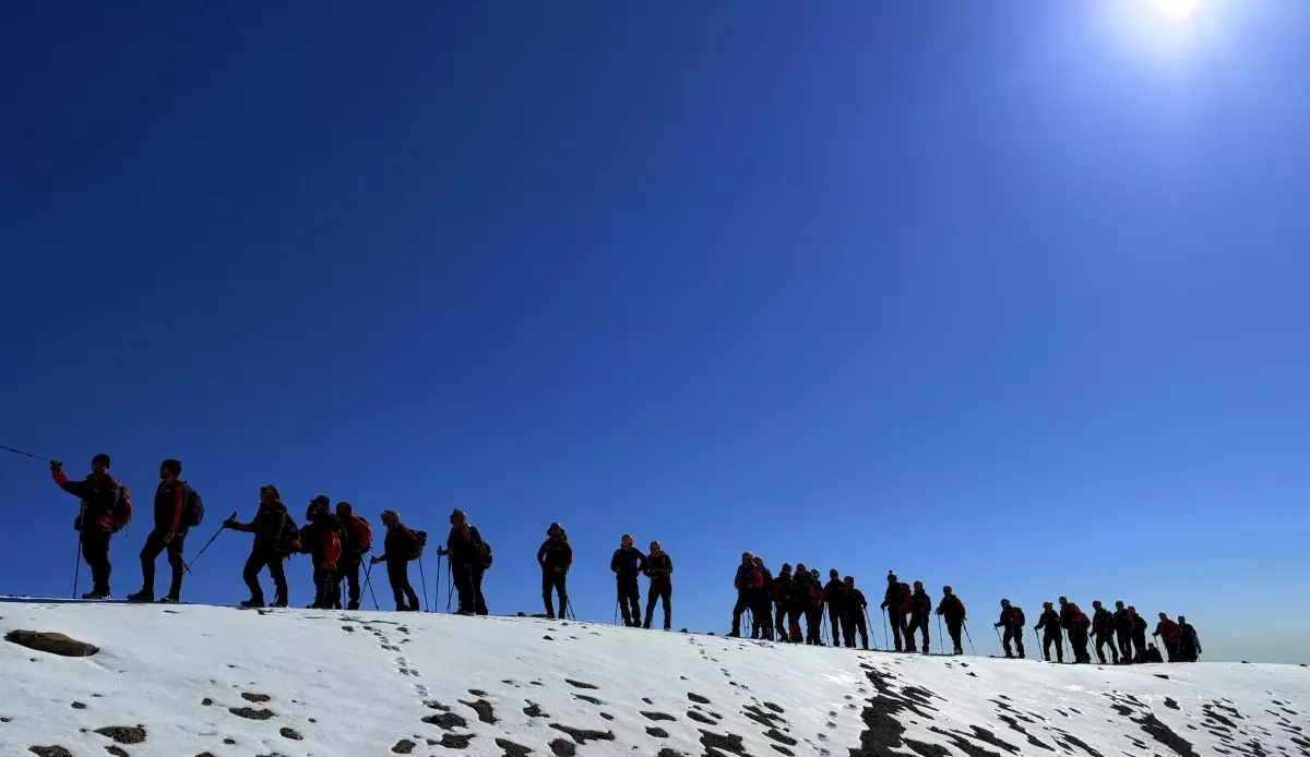 afaddan zirve tirmanisi r8qDt2pX