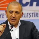 chpli buluttan gursel tekine sen kimin cenazesini kaldiriyorsun UH2MQBJV