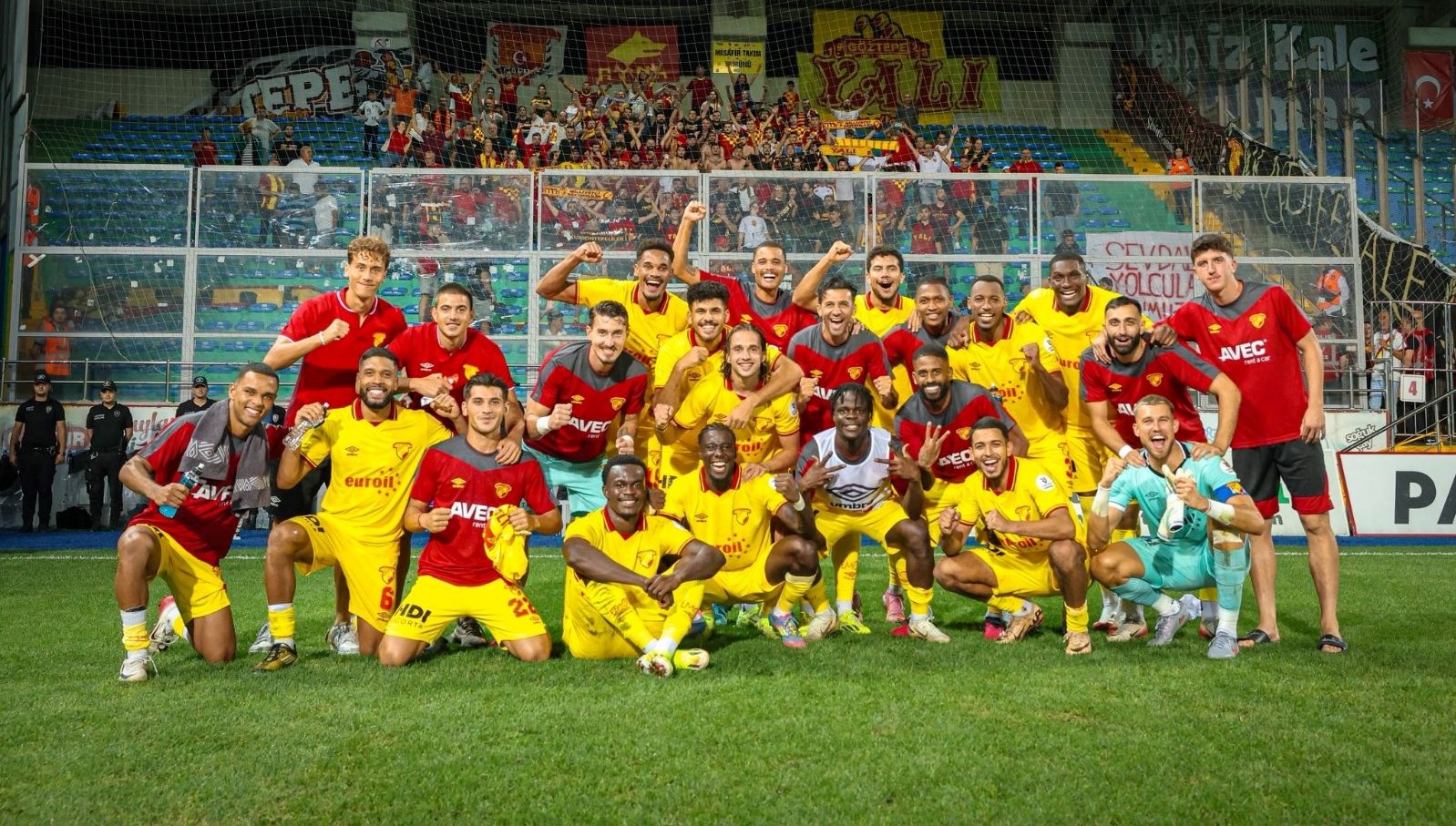 goztepede gozler hucum hattina yapilacak transfere cevrildi KHNQl86p