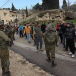 israil isgal ettigi bati seriada baskinlar duzenledi ZzzNb3SS