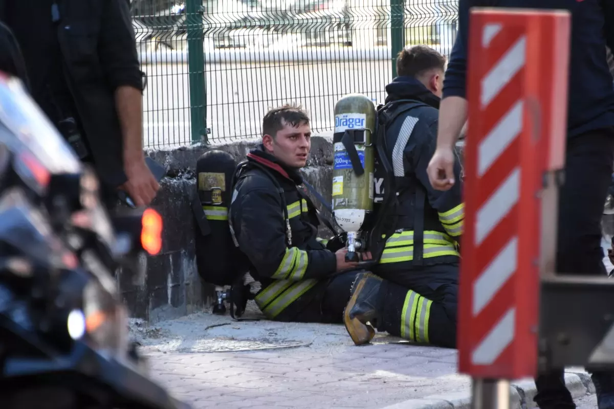 konyada apartman yangini 13 kisi dumandan etkilendi inCBlP1t