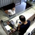 qrla odeme ekranina girerken sifreyi gordu hesabi bosaltip kuyumcuya kostu Iy8PriXj