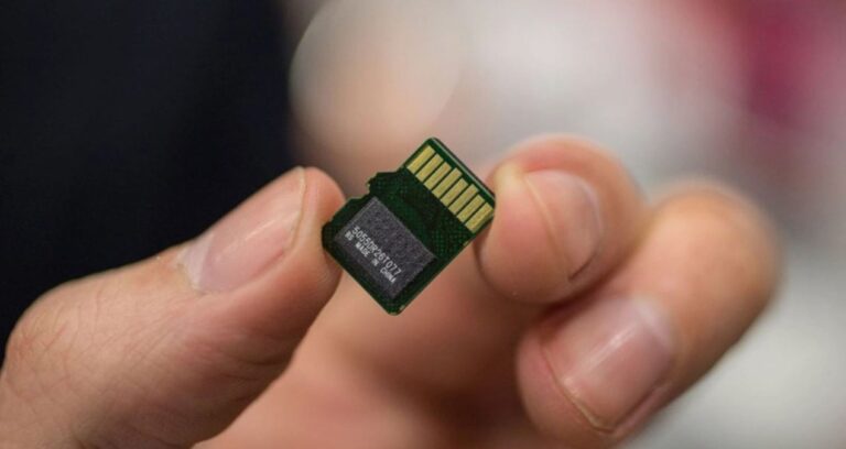 telefonlarda-hafiza-karti-donemi-yeniden-basliyor-Hr8Ss8t3.jpg