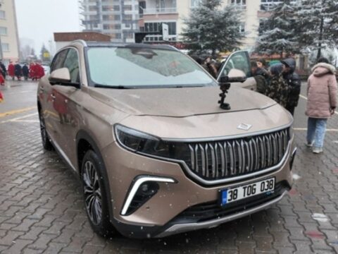 Kayseri’de Yerli Malı Haftası’nda Minikler TOGG ile Tanıştı