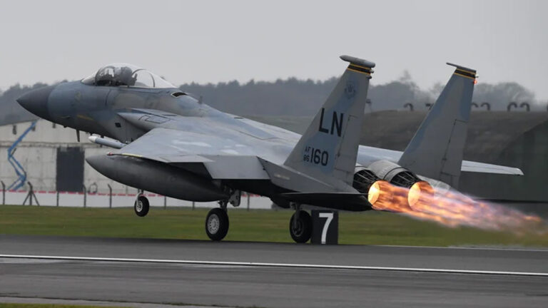 goklerin-hakimi-f-15-neden-ucak-gemilerine-hic-inemedi-H6IJFJZm