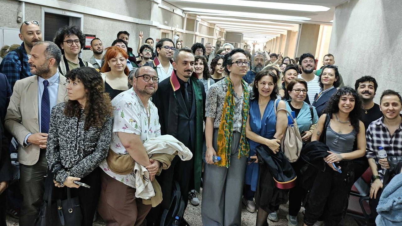 interseks-icerik-paylasimi-gerekcesiyle-yargilaniyordu-17-mayis-dernegi-yonetim-kurulu-baskani-defne-guzel-beraat-BkNTbqal