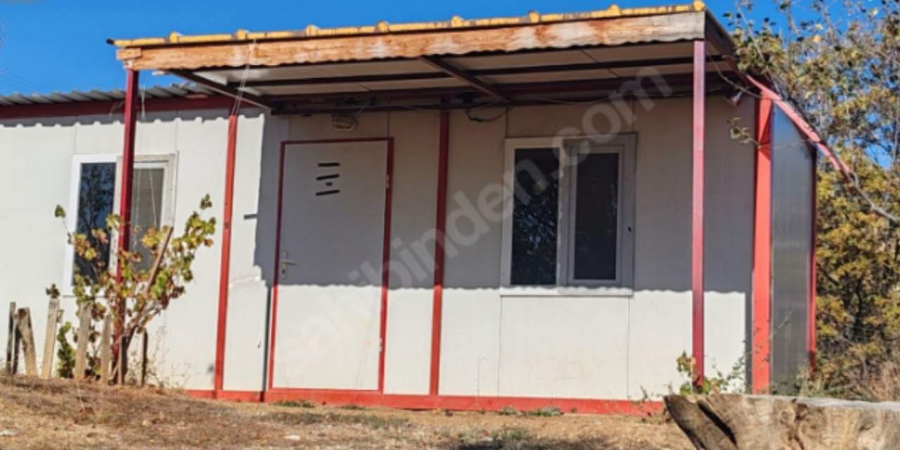 markete-otobuse-2-sehre-45-kilometre-barakanin-kirasi-15-bin-lira-barinma-krizinde-son-BL6jYYfh