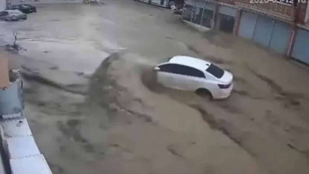 Samsun Havza’da Sel Felaketi: Güvenlik Kameraları O Anları Kaydetti